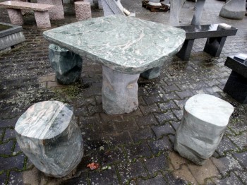 Tischgruppe Granit Dragon green, Sitzgruppe, Sitzgarnitur, Tischset, Tisch und vier Hocker