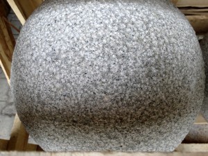 Kugel Granit grau gestockt Ø 40 cm
